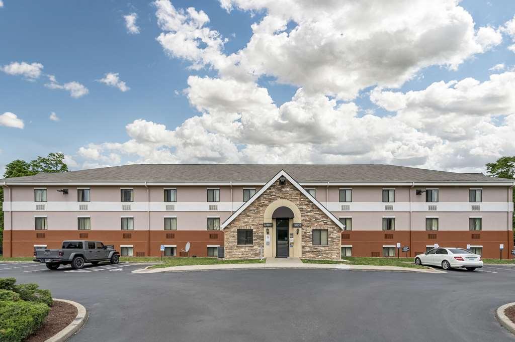 Suburban Studios Louisville East Екстер'єр фото